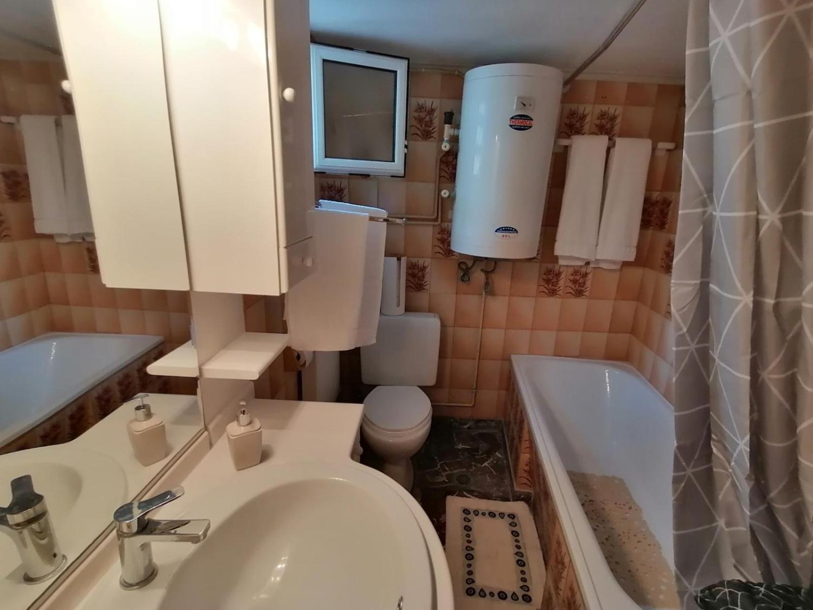 Giannis And Aristi'S House Apartment Kavála ภายนอก รูปภาพ
